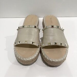 Taupe Studded Sandal‎